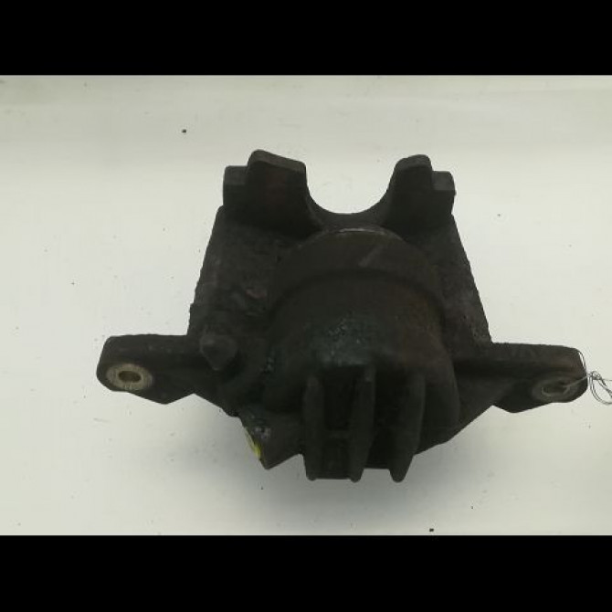 Etrier de frein avant droit occasion PEUGEOT 307 Phase 1 04-2001->06-2005 1.4 HDI 8v 70ch 441068 2