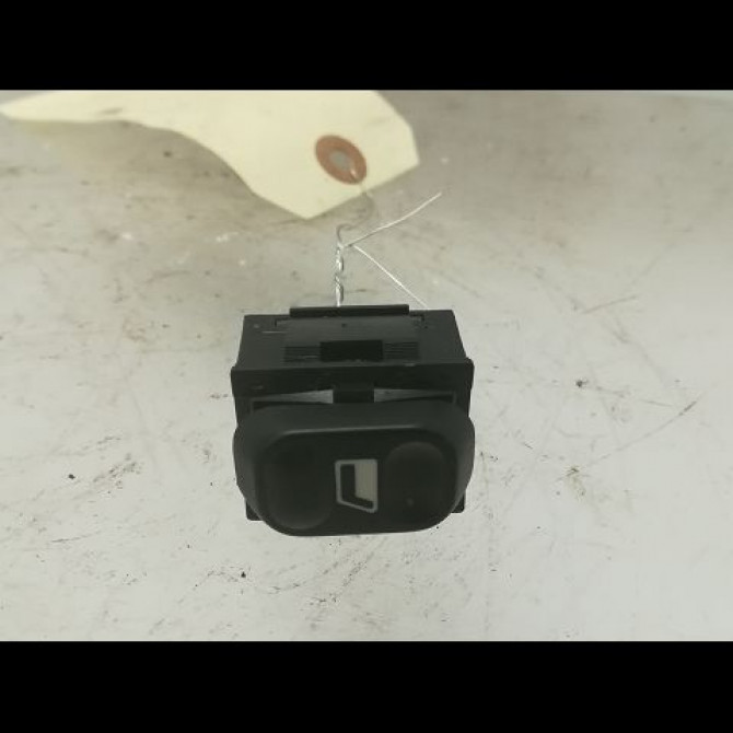 Commande lève-glace porte avant droite occasion CITROEN XSARA Phase 2 09-2000->12-2005 1.9 D 6552Z7 1