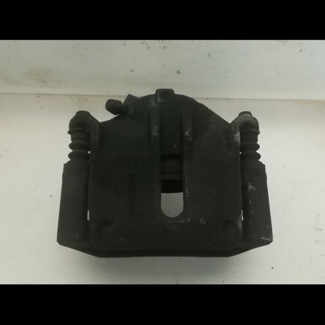 Etrier de frein avant droit occasion RENAULT SCENIC II Phase 1 03-2004->09-2006 1.9 DCI 120ch 7701207686 1