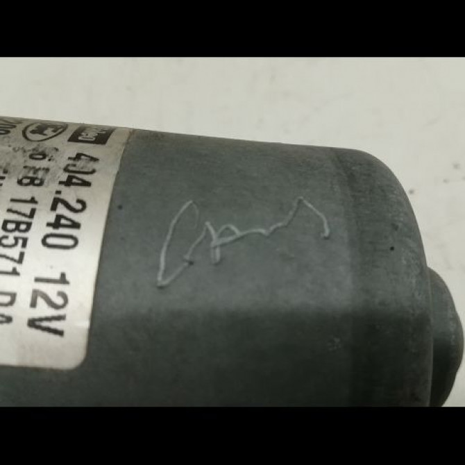 Moteur essuie-glace avant occasion FORD FIESTA IV Phase 2 09-1999->09-2002 1.25i 1008772 4