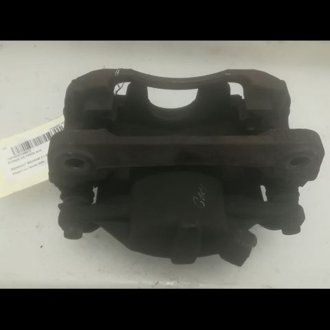 Etrier de frein avant gauche occasion RENAULT MEGANE II Phase 1 09-2003->12-2005 1.5 DCI 80ch 7701207685 2