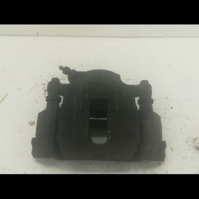 Etrier de frein avant droit occasion MERCEDES CLASSE A I Phase 2 03-2001->09-2004 A 170 CDI 1684200383 1