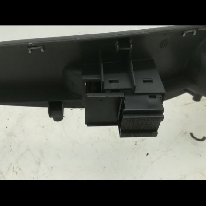 Commande lève-glace porte avant droite occasion AUDI A3 I Phase 1 09-1996->10-2000 3