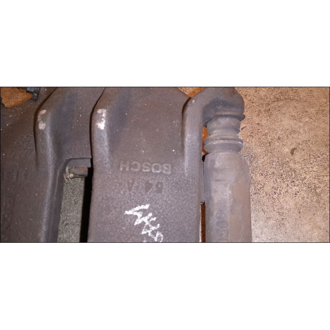 Etrier de frein avant droit occasion RENAULT MEGANE II Phase 1 09-2003->12-2005 1.6 16v 7701207686 2