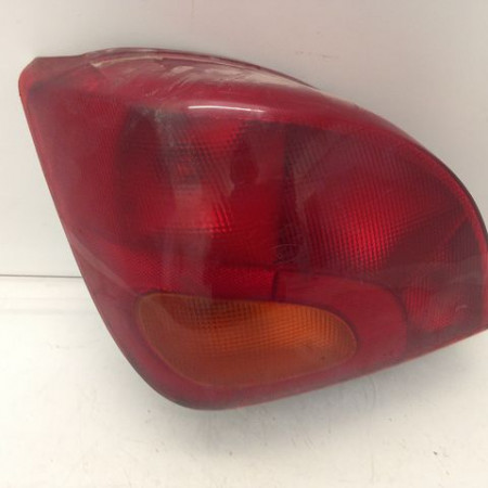 Feu arrière gauche occasion FORD FIESTA IV Phase 2 09-1999->09-2002 1.8 D 1044156