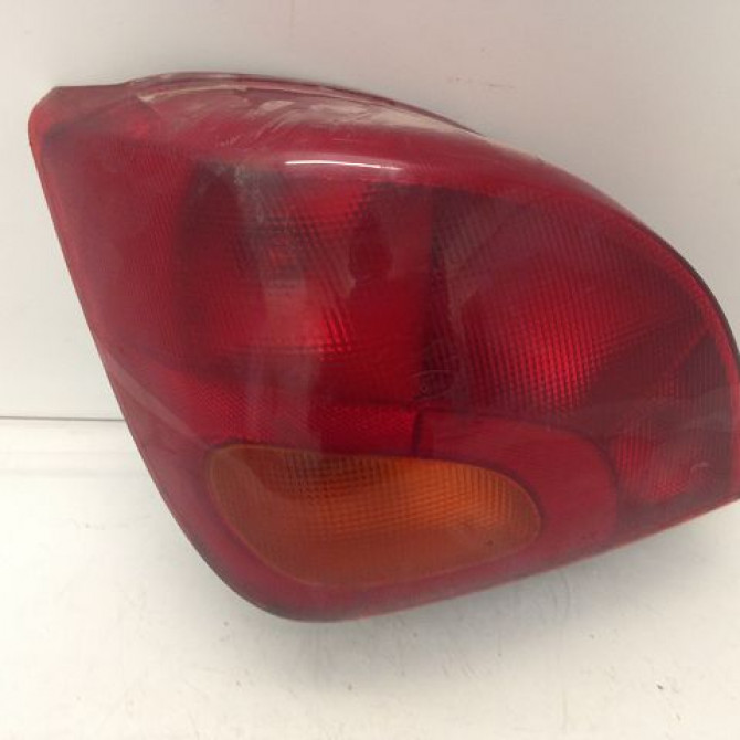 Feu arrière gauche occasion FORD FIESTA IV Phase 2 09-1999->09-2002 1.8 D 1044156 1