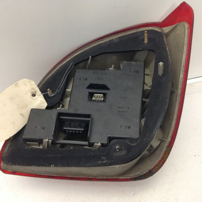 Feu arrière gauche occasion FORD FIESTA IV Phase 2 09-1999->09-2002 1.8 D 1044156 2