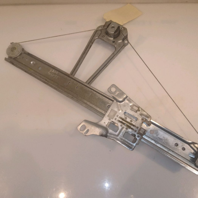 Mecanisme leve-glace arrière droit occasion  1687301046 1