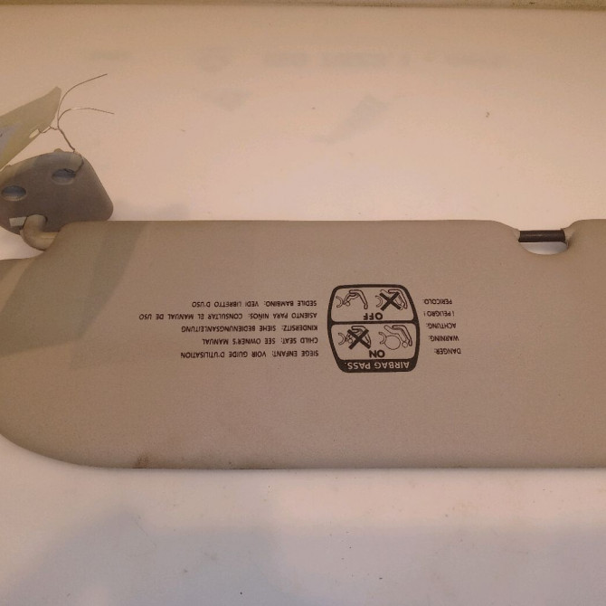 Pare-soleil droit occasion CITROEN XSARA Phase 2 09-2000->12-2005 1.4i 8143FC 1