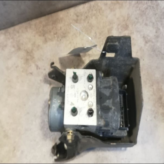 Unité hydraulique ABS occasion RENAULT SCENIC I Phase 1 09-1996->08-1999 1.6i 90ch 7701043728 1