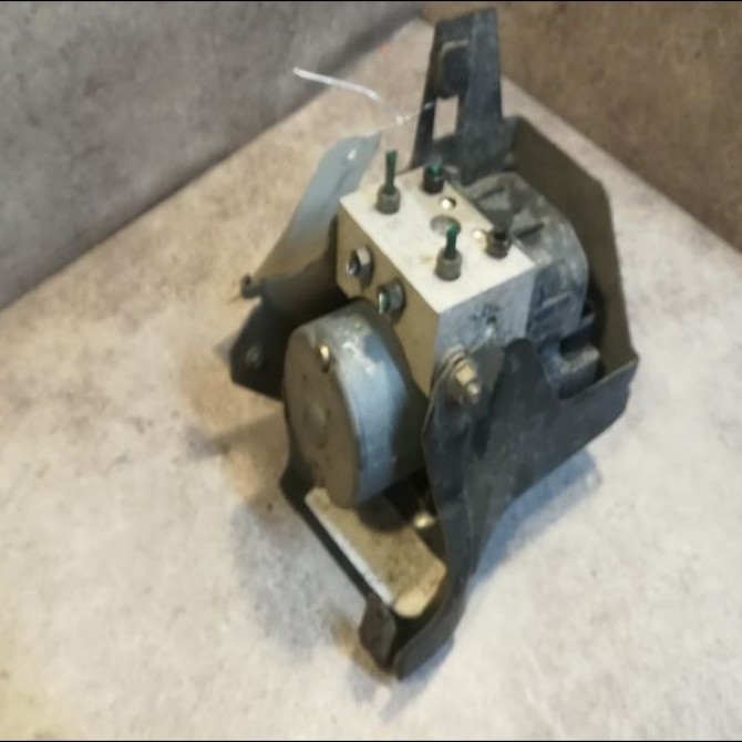 Unité hydraulique ABS occasion RENAULT SCENIC I Phase 1 09-1996->08-1999 1.6i 90ch 7701043728 2