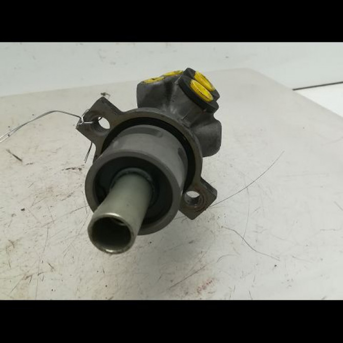 Maitre cylindre occasion RENAULT KANGOO I Phase 1 09-1997->06-2003 1.2i 8v 60ch 7701207198 2