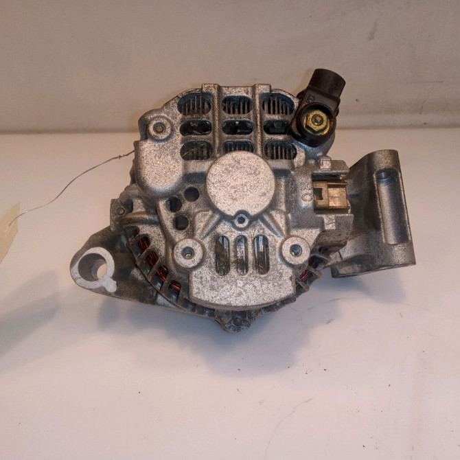Alternateur occasion FORD FIESTA V Phase 1 09-2002->10-2005 1.4i 1592234 4