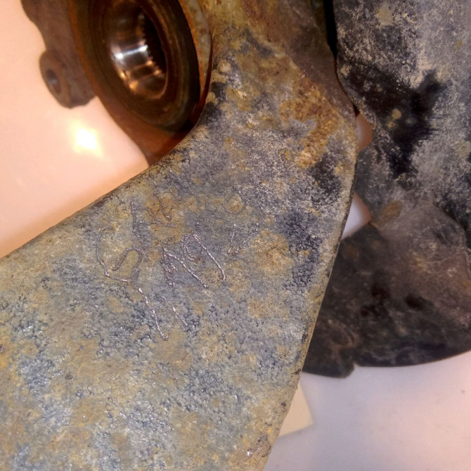 Moyeu avg occasion VOLVO C30 Phase 1 04-1995->04-1999 1.6 D 115ch 31340604 3