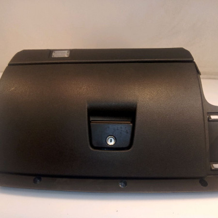 Boite à gants occasion VOLVO C30 Phase 1 04-1995->04-1999 1.6 D 115ch 39808612