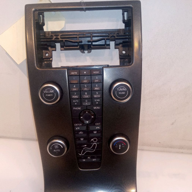 Commande de chauffage occasion VOLVO C30 Phase 1 04-1995->04-1999 1.6 D 115ch 31350135 2