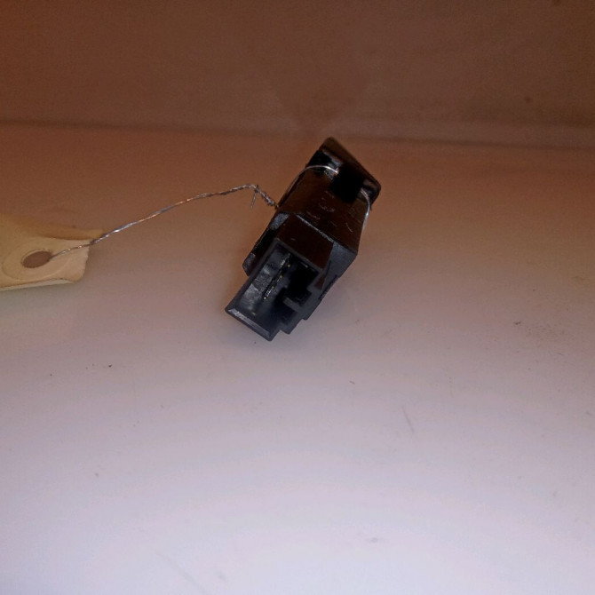 Bouton de warning occasion VOLVO C30 Phase 1 04-1995->04-1999 1.6 D 115ch 9123684 2