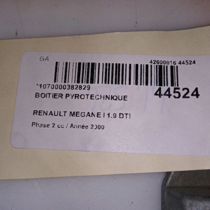 Boitier pyrotechnique occasion RENAULT MEGANE I Phase 2 03-1999->06-2003 1.9 DTI 8200111671 4