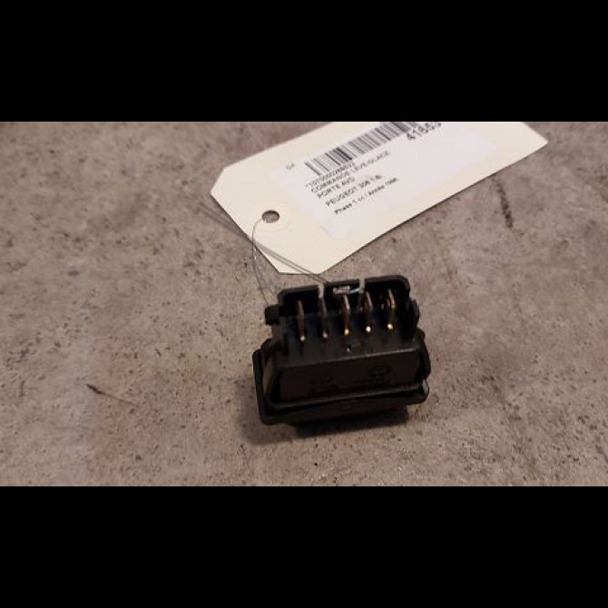 Commande lève-glace porte avant droite occasion PEUGEOT 306 Phase 1 09-1994->03-1997 1.6i 2