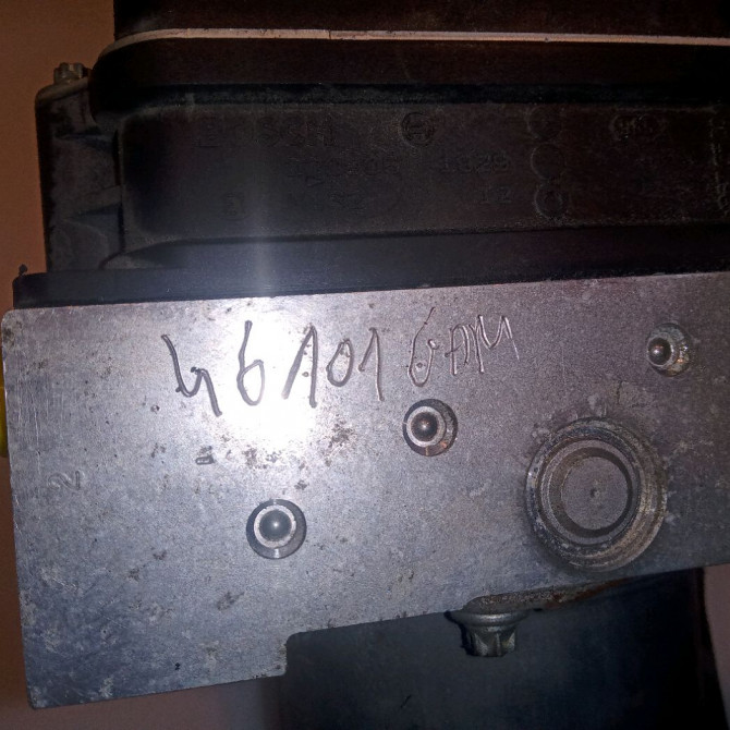 Unité hydraulique ABS occasion RENAULT MEGANE II Phase 2 01-2006->06-2009 1.9 DCI 130ch 7701063867 4