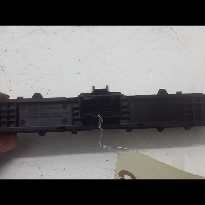 Bouton de warning occasion PEUGEOT 308 I Phase 1 SW 05-2008->03-2011 1.6 HDI 110ch 2