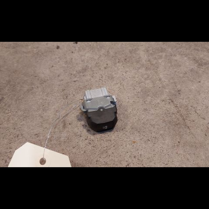 Commande lève-glace porte avant droite occasion RENAULT MEGANE II Phase 2 01-2006->06-2009 1.9 DCI 130ch 8200414962 1