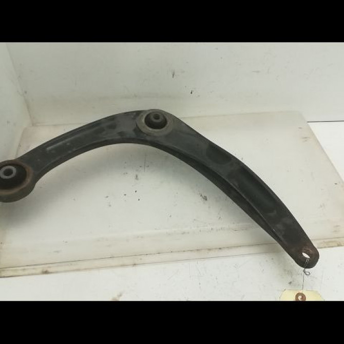 Triangle inf avg occasion PEUGEOT 3008 I 3520V2 1