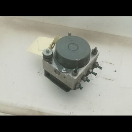 Unité hydraulique ABS occasion DACIA SANDERO I Phase 1 06-2008->10-2012 1.5 DCI 90ch 8201063079