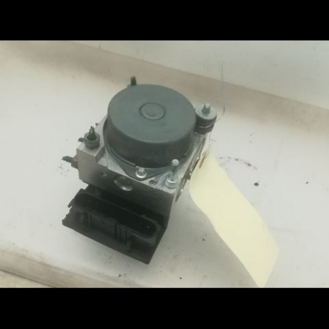 Unité hydraulique ABS occasion DACIA SANDERO I Phase 1 06-2008->10-2012 1.5 DCI 90ch 8201063079 2