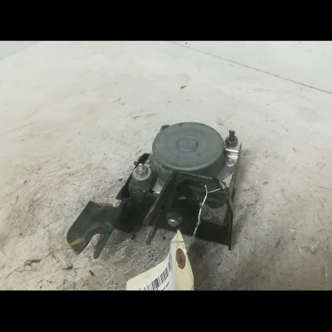Unité hydraulique ABS occasion DACIA SANDERO I Phase 1 06-2008->10-2012 1.4 MPI 75ch 8201063079 2