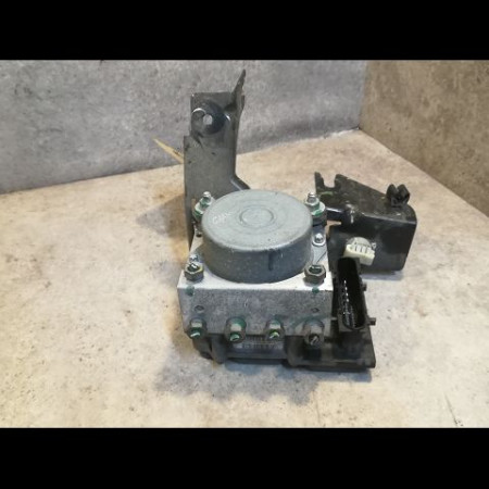 Unité hydraulique ABS occasion DACIA SANDERO I Phase 1 06-2008->10-2012 1.5 DCI 70ch 8201063079