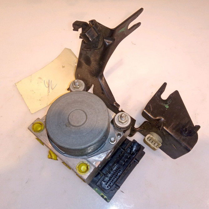 Unité hydraulique ABS occasion DACIA LOGAN I Phase 1 MCV 01-2007->10-2008 1.5 DCI 85ch 8201063079 2