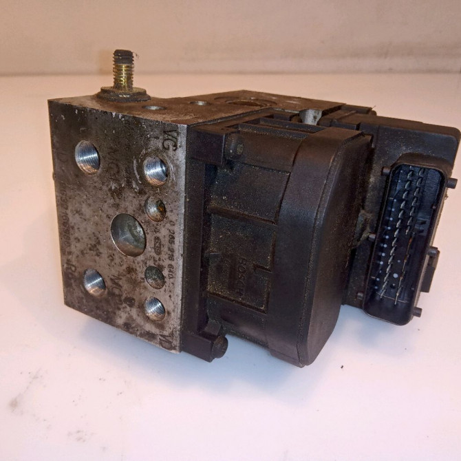 Unité hydraulique ABS occasion PEUGEOT 406 Phase 2 04-1999->04-2004 2.0 HDI 110ch 454144 3