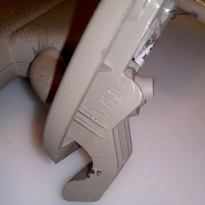 Pare-soleil droit occasion RENAULT KANGOO II Phase 1 01-2008->03-2013 1.5 DCI 105ch 8200928803 3