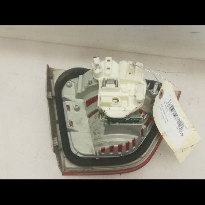 Feu arrière intérieur droit occasion B.M.W. SERIE 3 V Phase 2 09-2008->12-2011 318d 63217289434 2