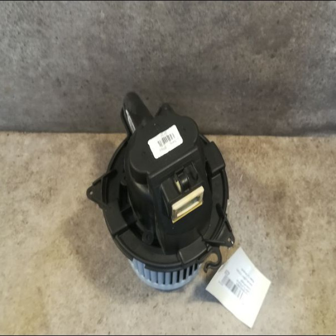 Ventilateur de chauffage occasion DACIA LODGY Phase 1 01-2012->... 1.5 DCI 90ch 272103931R 2