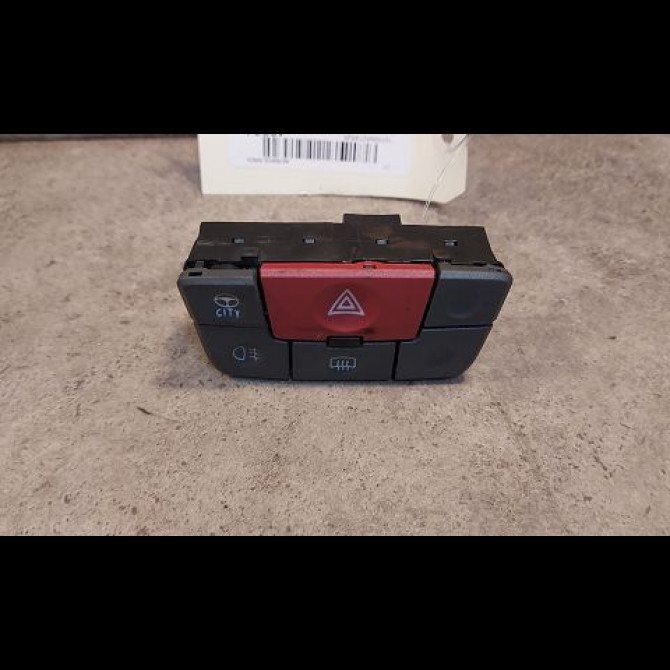 Bouton de warning occasion FIAT PANDA II Phase 1 09-2003->12-2012 1.3 DT MULTIJET 16v 70ch 1