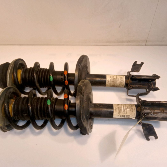 Amortisseur avant droit occasion DACIA LODGY Phase 1 01-2012->... 1.5 DCI 90ch 543029566R 1