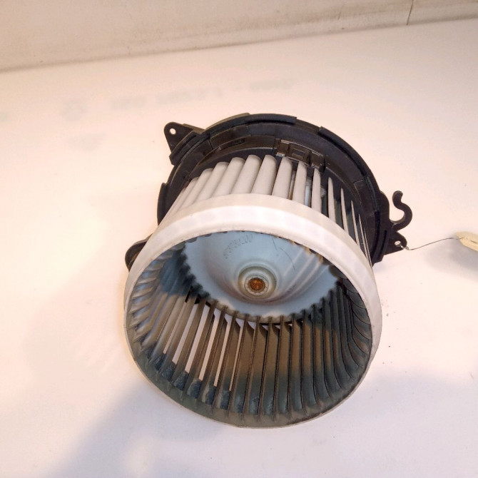 Ventilateur de chauffage occasion DACIA LODGY Phase 1 01-2012->... 1.5 DCI 90ch 272103931R 2