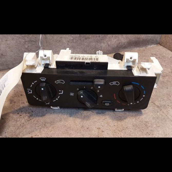Commande de chauffage occasion CITROEN C2 Phase 1 09-2003->10-2008 1.1i 6451KP 1