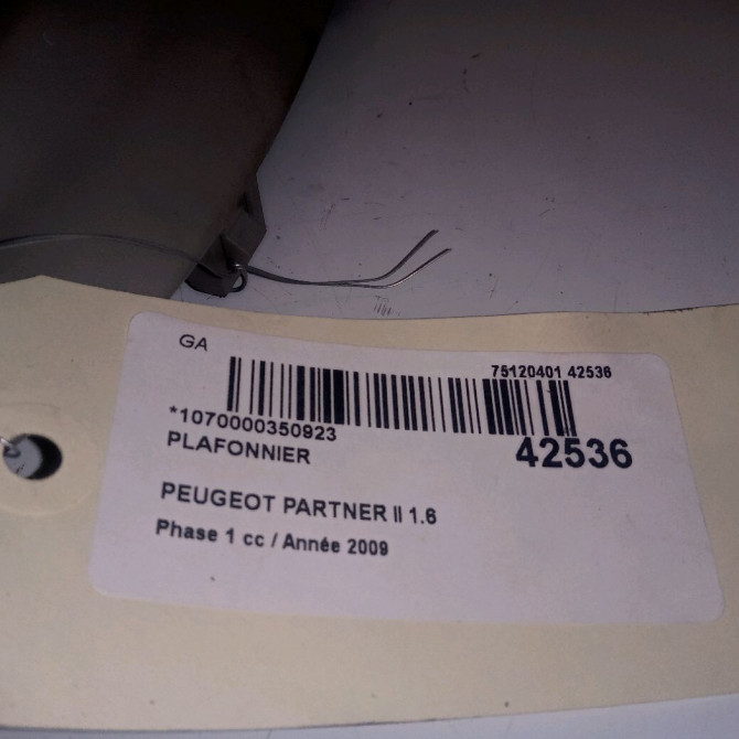 Plafonnier occasion PEUGEOT PARTNER II Phase 1 05-2008->03-2012 1.6 HDI 90ch 6362Q1 2