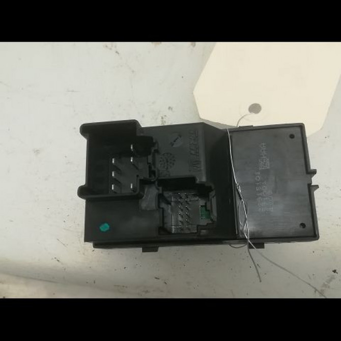 Commande lève-glace porte avant droite occasion OPEL INSIGNIA Phase 1 01-2009->03-2013 2.0 CDTI 130ch 23299071 2