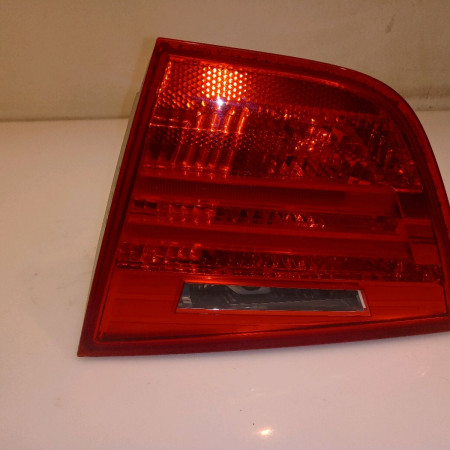 Feu arrière intérieur droit occasion B.M.W. SERIE 3 V 63217289434