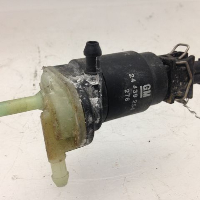 Pompe lave-glace avant occasion OPEL CORSA IV Phase 2 01-2011->03-2015 90585762 1