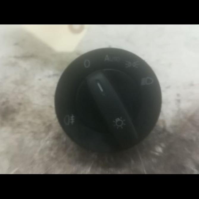 Interrupteur commande de phares occasion VOLKSWAGEN TOURAN I Phase 2 11-2006->09-2010 2.0TDi 16v 140ch 1T0941333CREH 1