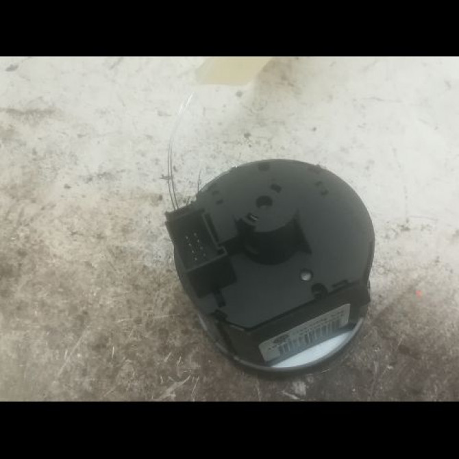 Interrupteur commande de phares occasion VOLKSWAGEN TOURAN I Phase 2 11-2006->09-2010 2.0TDi 16v 140ch 1T0941333CREH 2