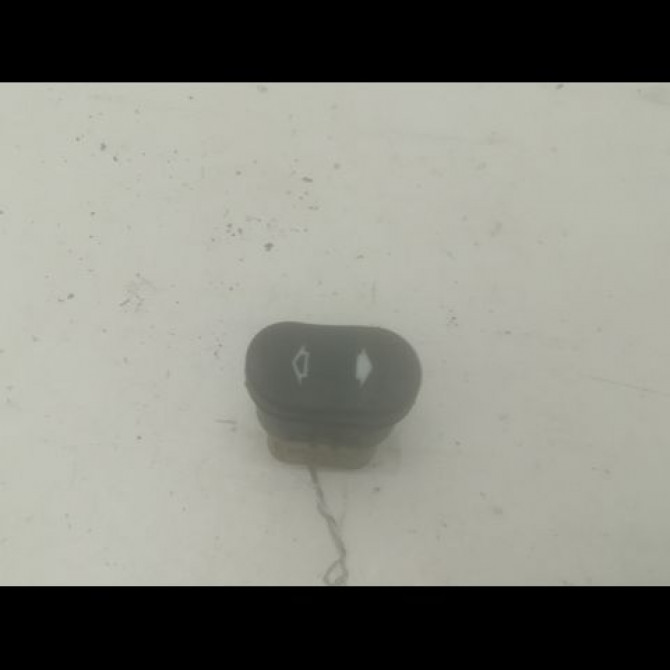 Commande lève-glace porte avant droite occasion FORD FOCUS I Phase 1 CLIPPER 10-1998->12-2004 1.8 TDDi 90ch 1