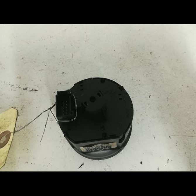 Interrupteur commande de phares occasion VOLKSWAGEN TOURAN I Phase 2 11-2006->09-2010 1.9 TDI 105ch 1T0941333CREH 2