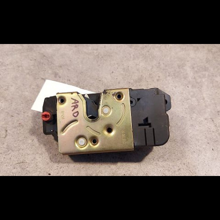 Serrure porte ard occasion PEUGEOT 206 Phase 2 02-2003->02-2009 1.4i 88ch 9138G1