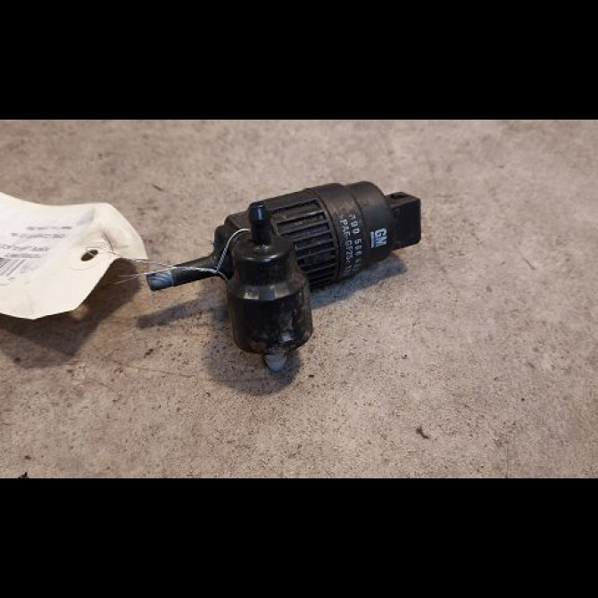 Pompe lave-glace avant occasion OPEL CORSA III Phase 1 10-2000->08-2003 1.2i 16v 90585762 1